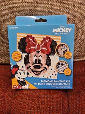 Diamond Dotz Kit - Minnie Mouse